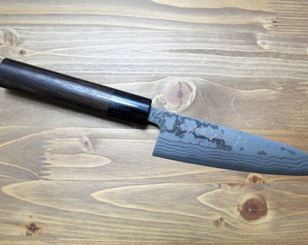 Cuchillo Sawakazuma Damasco Aoniko Petty: cuchillo de cocina japonés con mango de ébano