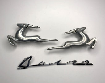 ビンテージ レトロ カー エンブレム、「鹿」、ヴォルガ GAZ 21