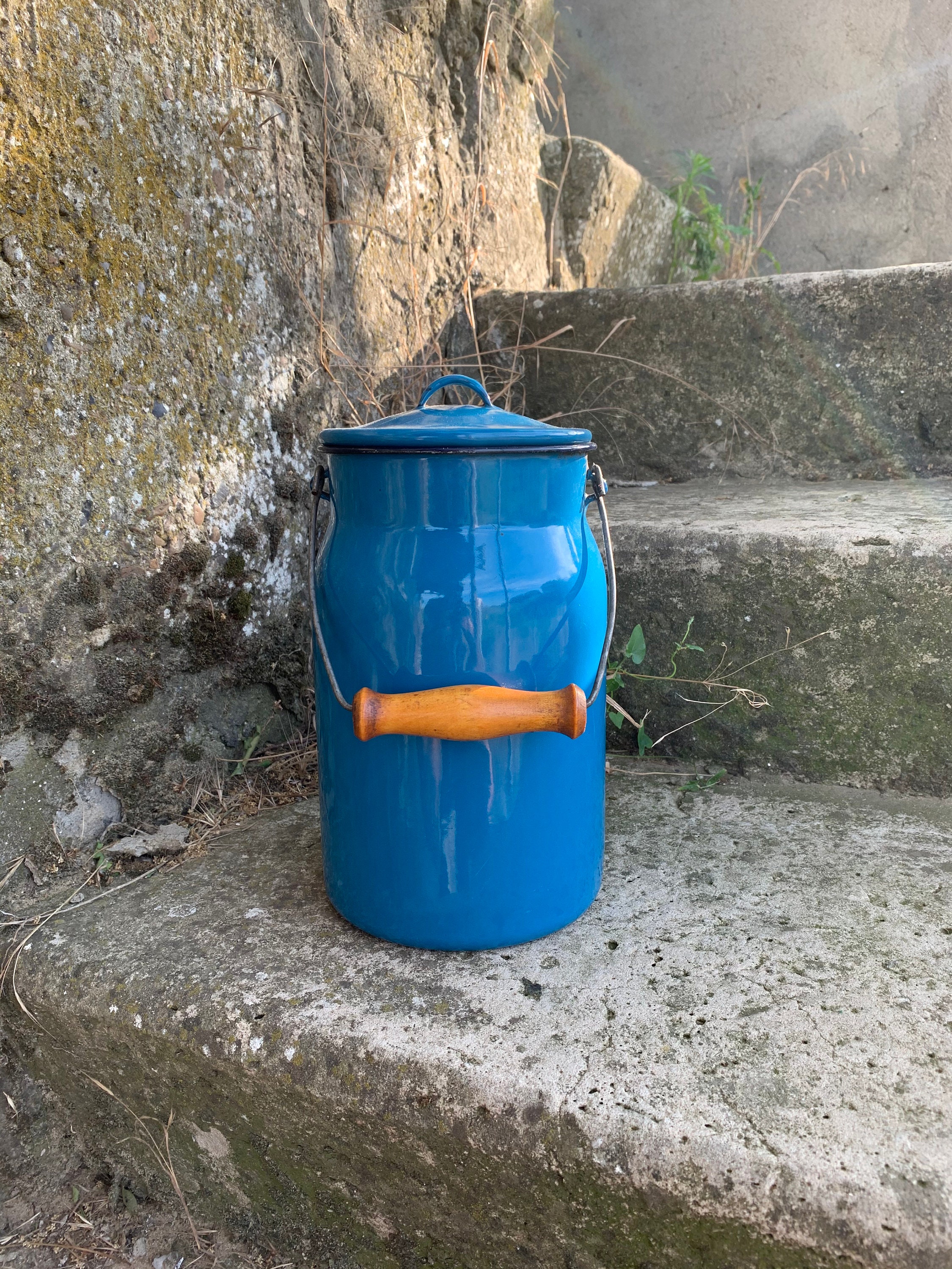 Vintage Enameled 3 Liter Can, Soviet Blue Milk Bucket,milk Jug