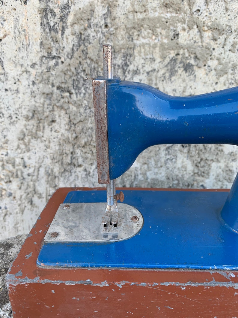 Old children's sewing machine of the USSR, Hand sewing machin,Mini sewing machine, Toy for girls, Soviet childhood, Vintage, Decor, USSR 70s image 7