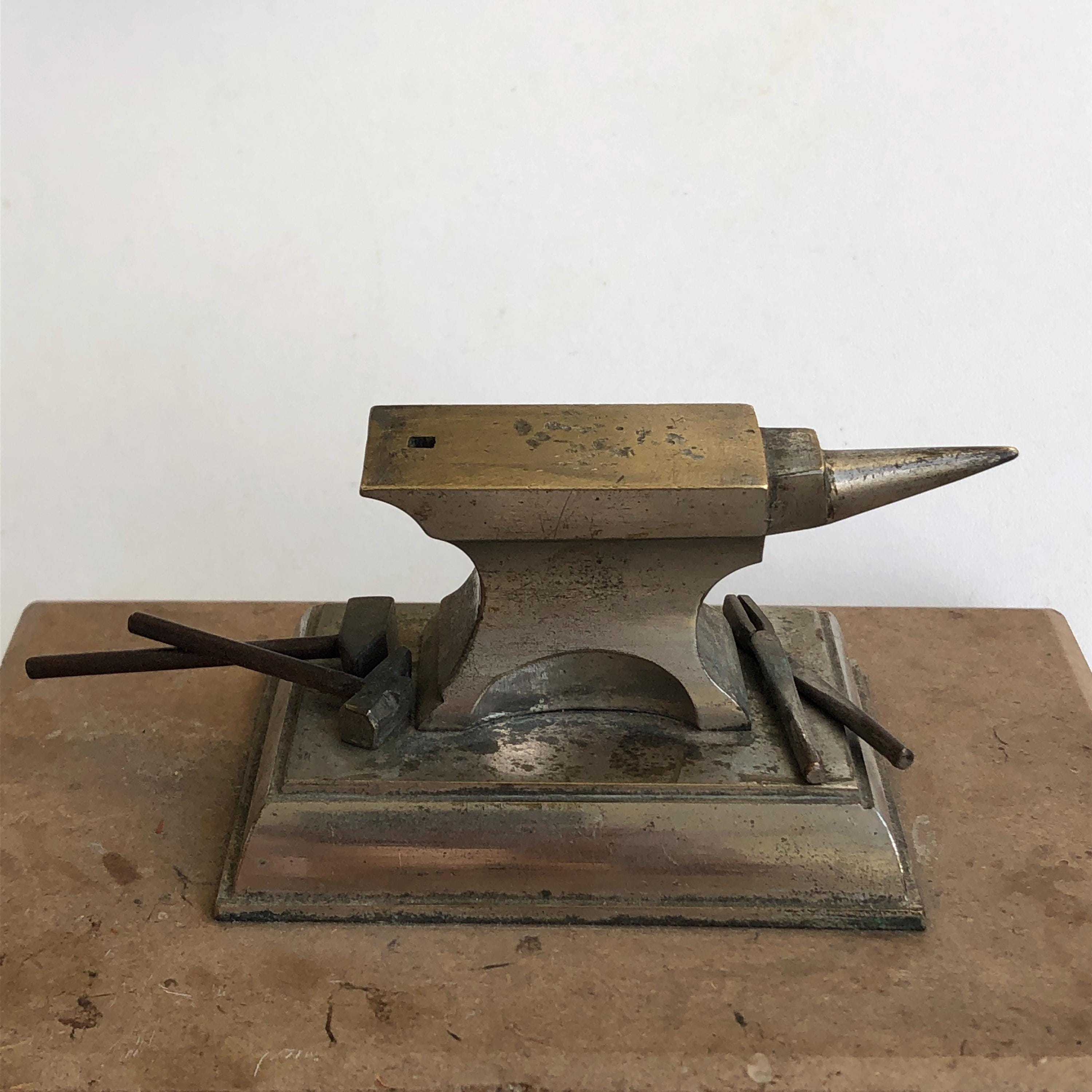 Vintage Miniature Anvil, Sledgehammer Anvil, Desktop Souvenir