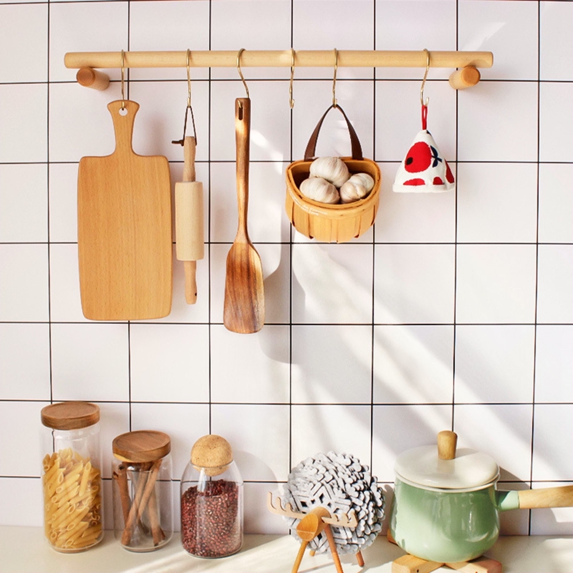 Nordic Style Wooden Towel Hook, Self Decorative Wall Mount hanger Organizer  for Kitchen, Bathroom, Living Room, Wall or Door, Nails Beech 