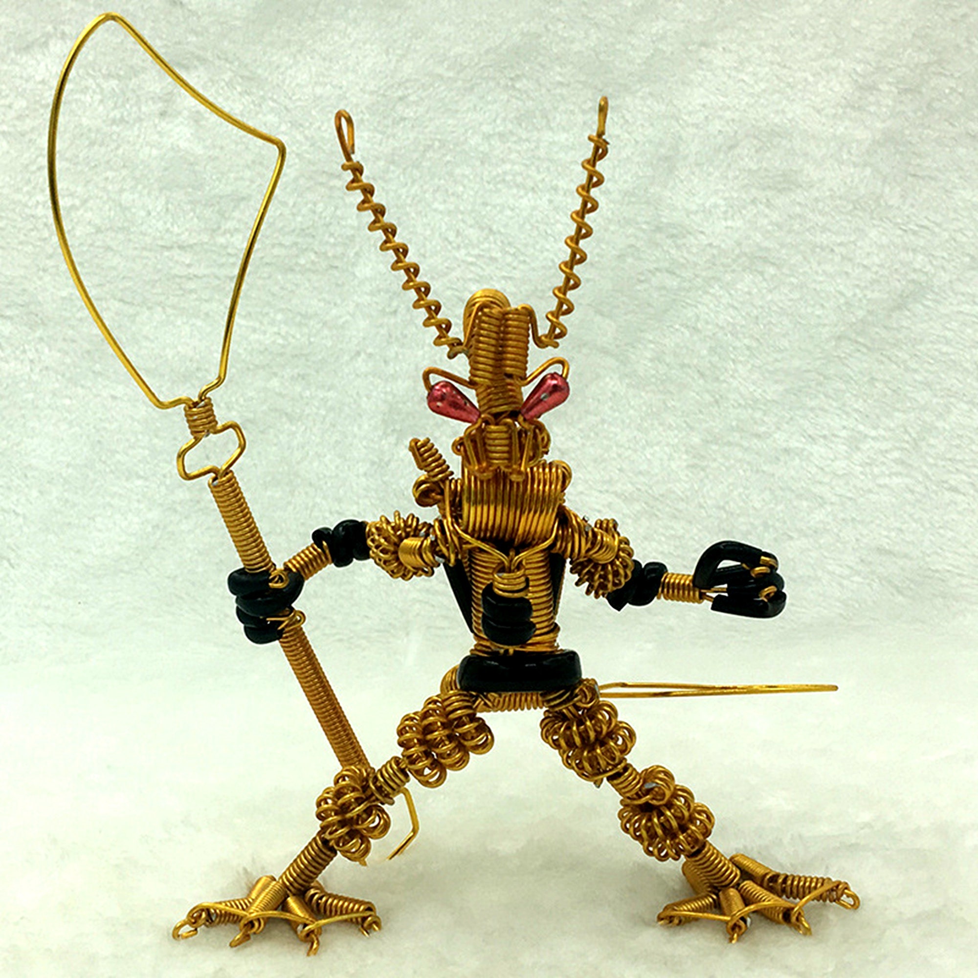 Hand woven metal mini robot wire sculpture decor Alien robot | Etsy