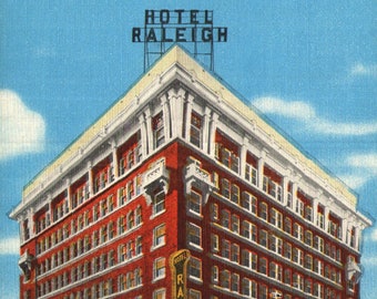 Vintage Early Linen Postcard Raleigh Hotel Waco Texas 1940s