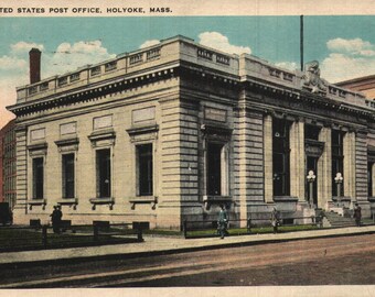 Vintage Pre-Linen Postcard United State Post Office Holyoke Massachusetts 1920s