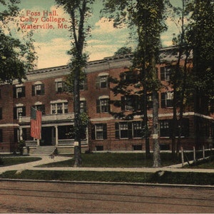 Jahrgang Pre-Leinen Postkarte Foss Hall Colby College Waterville Maine 1910er Jahre