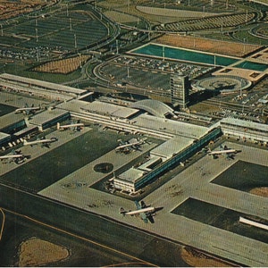 Carte postale chromée vintage Vue aérienne de l'aéroport international de New York JFK Long Island New York