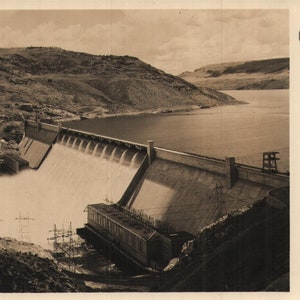 Cartão postal vintage com foto real Grand Coulee Dam Washington década de 1940 Rio Columbia 511