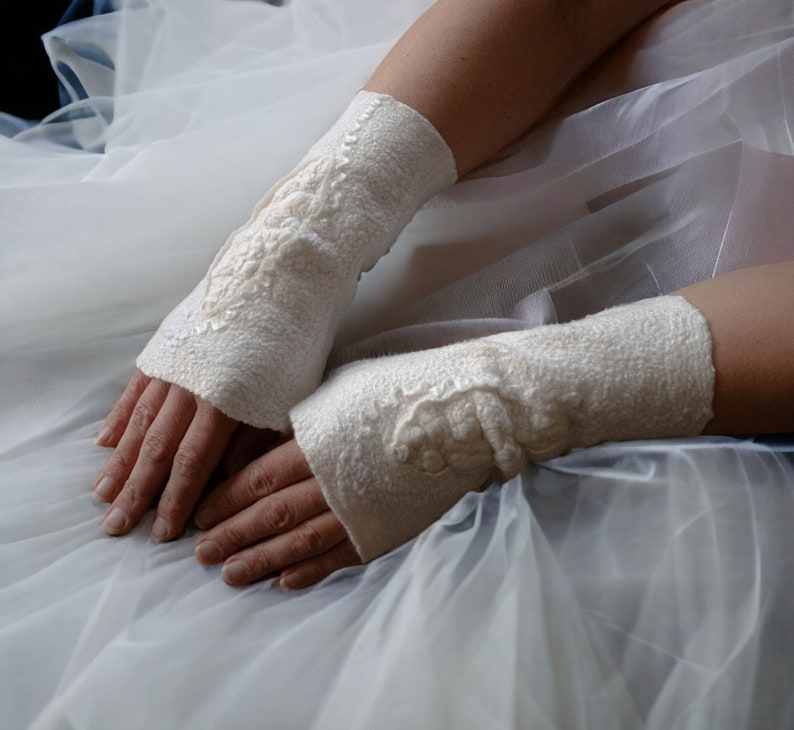 Wedding fingerless gloves - Creamy white arm cuff - Handmade bridal wool mittens - Felted arm warmers