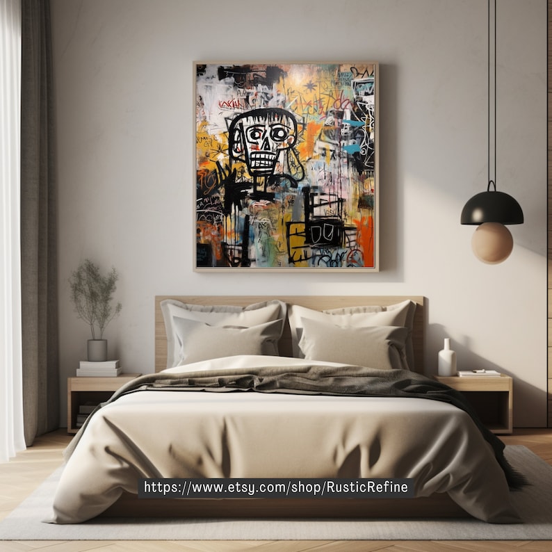 Peut inclure: Peinture abstraite avec une figure de cr&acirc;ne en noir et blanc, entour&eacute;e de formes g&eacute;om&eacute;triques color&eacute;es et de texte. La peinture est encadr&eacute;e et accroch&eacute;e au mur au-dessus d'un lit avec des draps beiges.