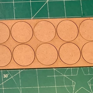 Pair of 32mm Round Movement Trays (10 Figure) 5/5 Linear MDF