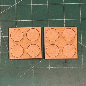 Pair of 20mm Round Trays (4 Figure) 2/2 Linear MDF