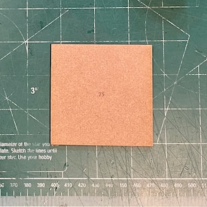 Quadratische 90mm MDF Basen
