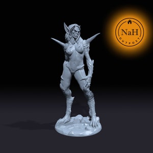 Vespera the Dreadfang | Dire Vampiress | Vampire Queen | Miniature for Tabletop games like D&D and War Gaming