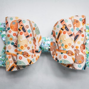 Hair bows, art hair bows, back to school hair bows, school hair bows, hair bow, hair accessories, hair accessories for girls, gifts for girl