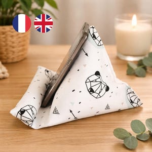PDF Pattern for a pyramid-shaped cushion holder for a mobile phone - in French and English