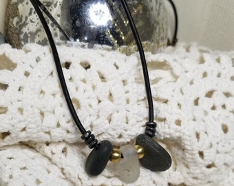 Collier, Pierre noire, Pierre grise, Verre de plage