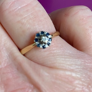18ct sapphire and diamond cluster