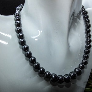 Natural hematite necklace (Pearls)