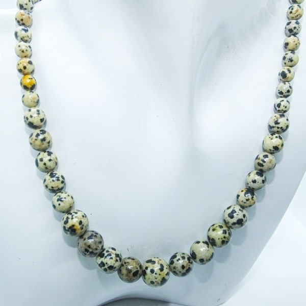 Dalmatian jasper necklace – In natural pearls