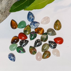 Lot de 25 cabochons gouttes en pierres fines naturelles semi précieuses image 3