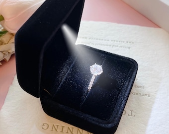 Scatola regalo con anello di fidanzamento e anniversario di matrimonio con luce LED per proposta di matrimonio