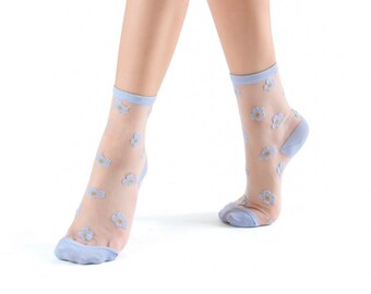 patterned sheer ankle socks