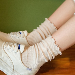 Princess Lulu Ruffle Crew Socks | Beige