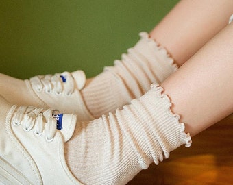 Princess Lulu Ruffle Crew Socks | Beige