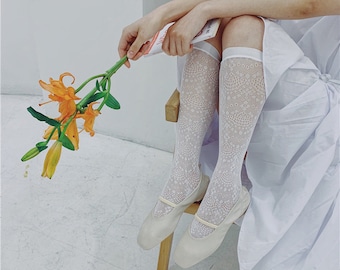 Stacey Floral Lace Knee-High Sock | White