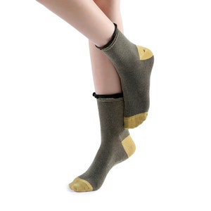 Daphne Ruffle Glitter Ankle Sock Black image 6