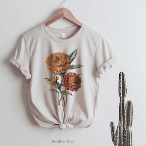 Wildflower Vintage Graphic Tee | Orange Marigolds Oversized T-Shirt | Boho Shirt Flower Lover Shirt | T-Shirt Shirt for Women | Gift A