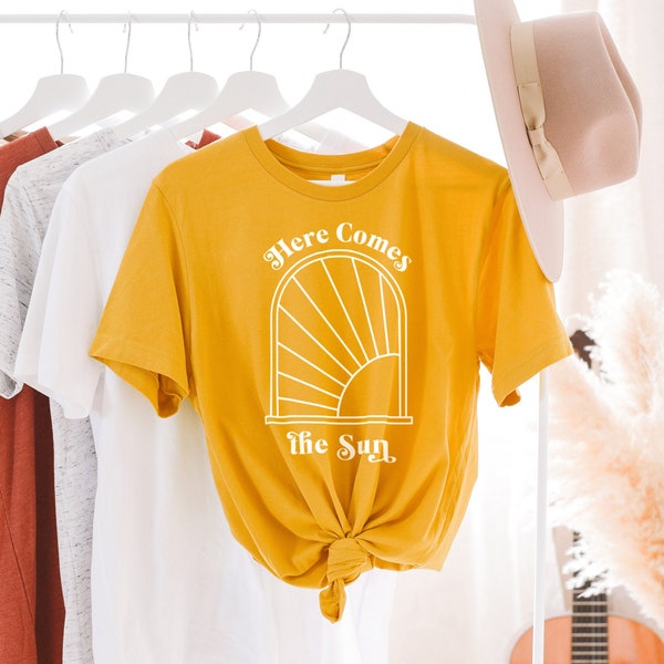 Here comes the Sun Boho Graphic Tee | Sunburst, Abstract Sunset, T-Shirt | Minimalist, Neutral Landscape | Gift, Modern