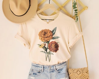 Wildflower Vintage Graphic Tee | Orange Marigolds Oversized T-Shirt | Boho Shirt Flower Lover Shirt | T-Shirt Shirt for Women | Gift A