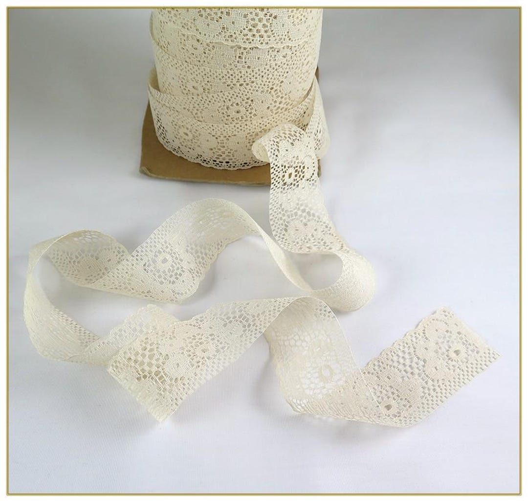 Adorno de encaje color marfil, 1 1/2\, image size:1080x1026