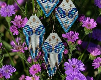Mariposa azul eléctrico