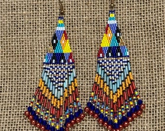 Pendientes de flecos multicolores