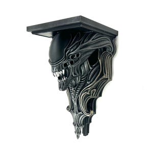 Xeno Mutant  Corbel Wall Shelf Alien Xenomorph