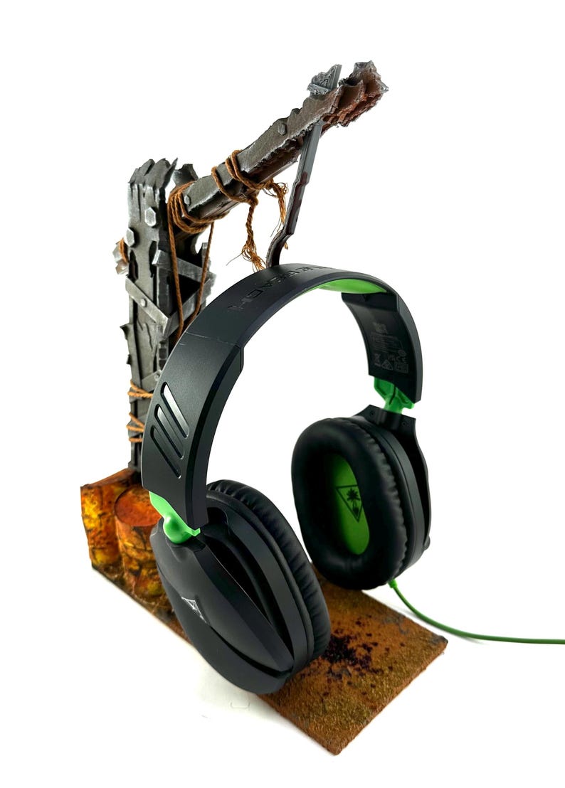 ユニークなベーシックヘッドホン、コントローラー、電話スタンドのジオラマゲーム装飾 画像 8