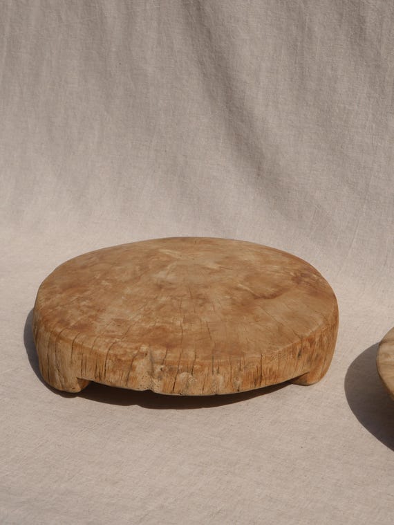 Isla Bleached Hand-Carved Chapati Board