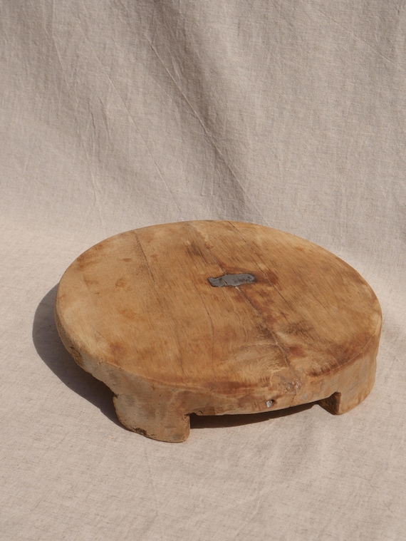 Solene Bleached Hand-Carved Chapati Board
