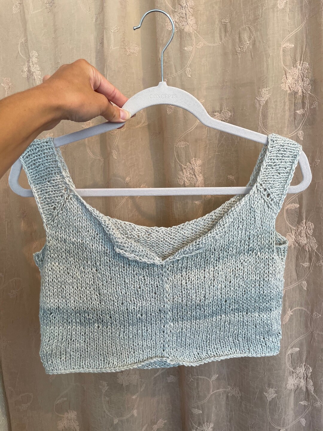 Top lavorato a maglia con spalle cadenti fatto a mano Italia