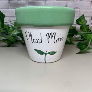 12,5 cm handmålad blomkruka - Plant Mom Planter