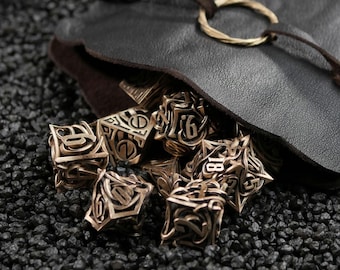 Veteran Dice Pouch -  includes 5 metal Ember Dice
