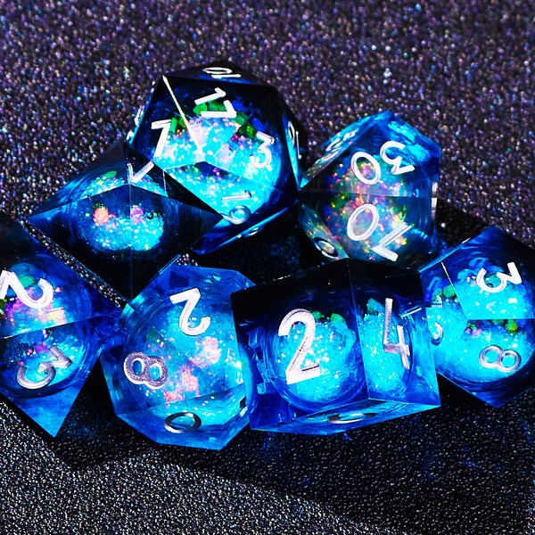 Glitzernde Galaxie dnd Würfel Flüssigkern, Galaxy Flüssigkern Würfel Set für Rollenspiele, Flüssigkern D20 Würfel, Polyhedral D&D Würfel Set