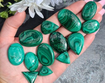weight 90.55 crt Oval Shape Cabochon size 27x46 mm Nice Designer Malachite
