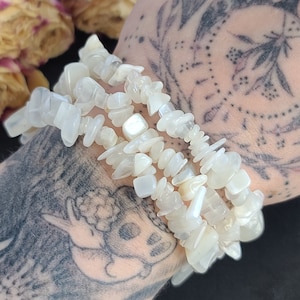 Moonstone Chip Bracelets on Stretchy String in Bulk Lots, Perfect For Gifts, Meditation, or Crafts