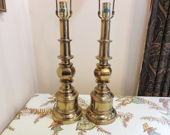 Vintage Stiffel Lamp Pair Heavy Brass Original Finials Etsy