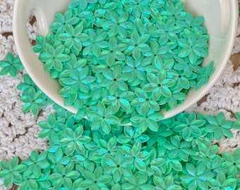 Light Green Flower Sequins, DIY, Loose Sequins, about 250 PCS