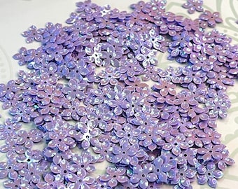 Mini Purple Flower Sequins, 5 Petals, 280 pieces, 5 grams